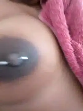 Jennyy31 online show from November 5, 2025, 11:43 am