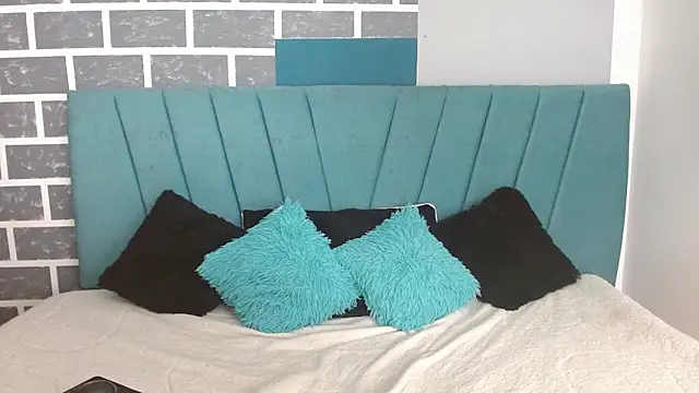 Zac Golden online show from November 28, 2025, 11:51 pm