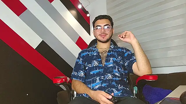 Zac Golden online show from June 2, 2026, 12:18 pm