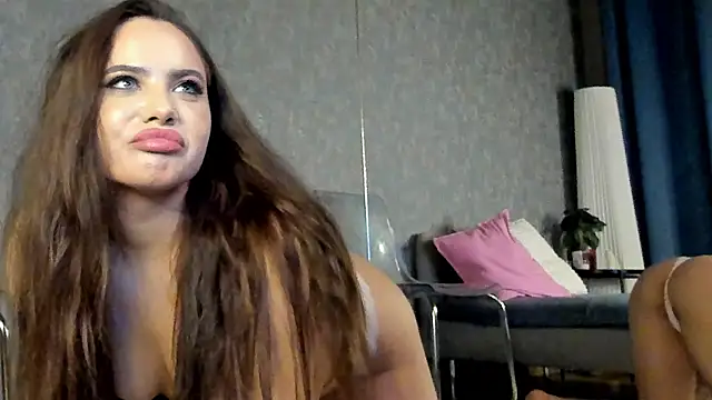 KarinaSparks online show from November 24, 2025, 8:52 pm