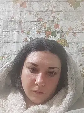 Snapshot of JuliaSky300 chatting on November 5, 2025, 9:15 pm JuliaSky300 online show from November 5, 2025, 9:15 pm