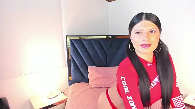 Snapshot of AlexaLaenz chatting on November 21, 2025, 12:04 pm AlexaLaenz online show from November 21, 2025, 12:04 pm