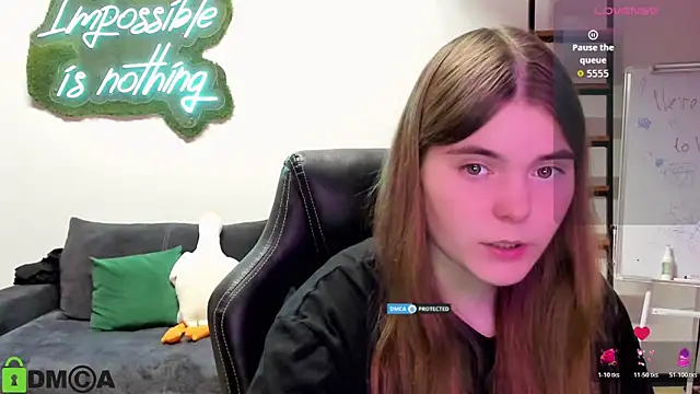 MiraaBloom online show from October 26, 2025, 2:01 pm