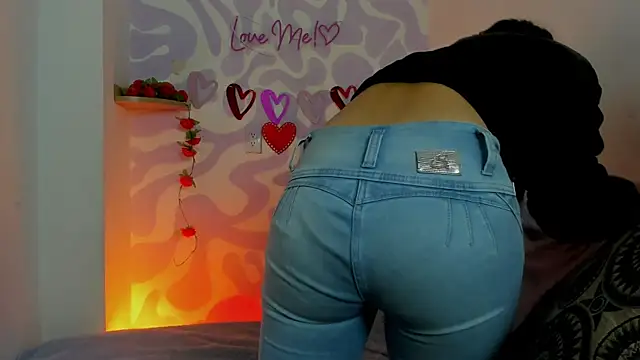 mia scarlett7 online show from February 26, 2026, 12:37 pm