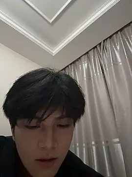 xiaofan777 online show from November 8, 2025, 9:09 am