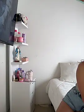 Talia Bonet online show from November 3, 2025, 3:57 pm