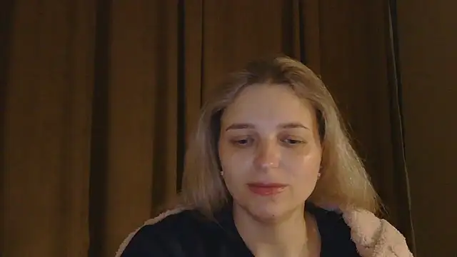 ElisSky301 online show from January 14, 2026, 8:47 pm