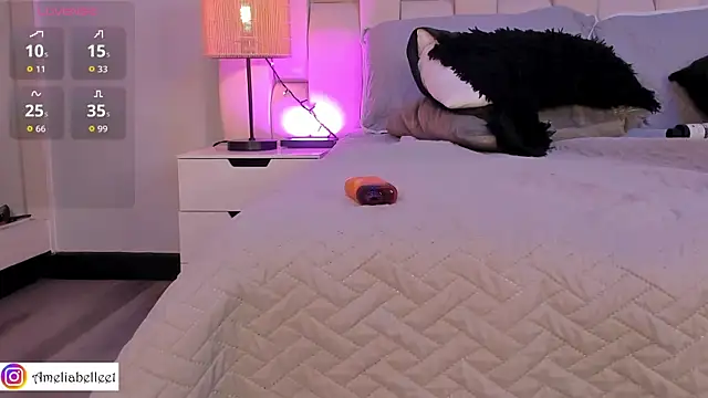 ameliebelle  online show from January 8, 2026, 1:35 pm