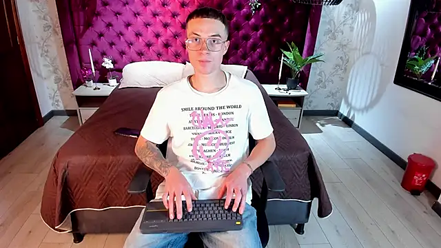 Lil James online show from November 14, 2025, 8:40 pm