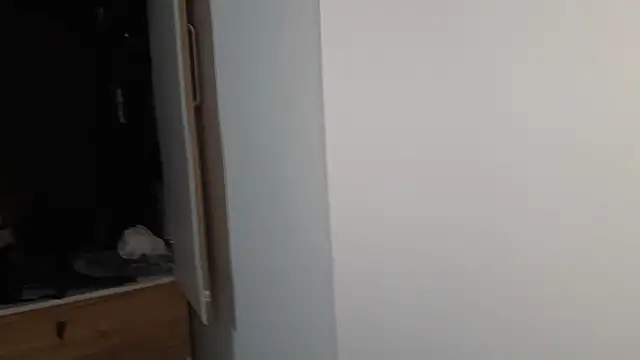 Layla Latina online show from April 13, 2026, 12:27 am