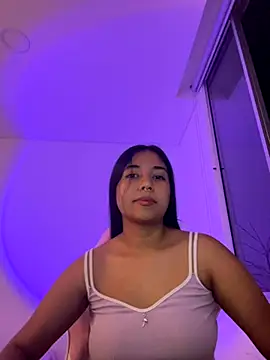 aly nicols online show from December 4, 2025, 5:06 am