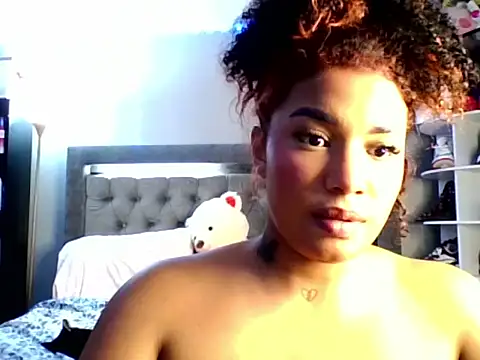 Snapshot of Nahomy_Sara chatting on March 13, 2026, 3:13 am Nahomy Sara online show from March 13, 2026, 3:13 am