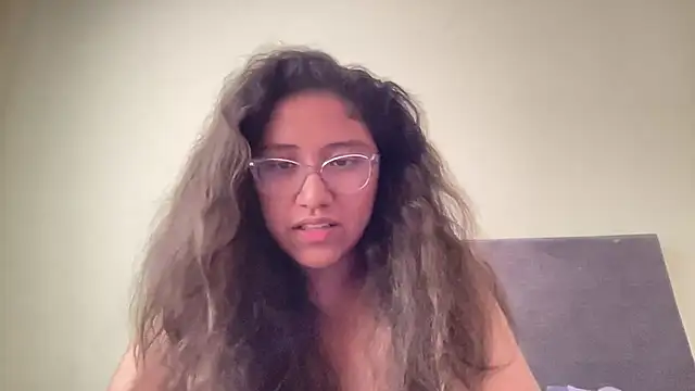 Snapshot of Kmiii21 chatting on November 11, 2025, 5:46 pm Kmiii21 online show from November 11, 2025, 5:46 pm