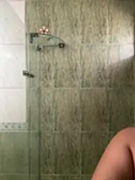 Snapshot of Kmiii21 chatting on February 12, 2026, 9:54 pm Kmiii21 online show from February 12, 2026, 9:54 pm