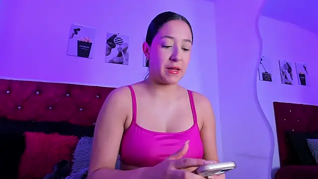 kittymonroe1 online show from June 3, 2026, 5:51 pm