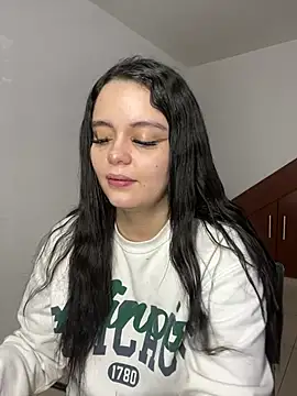 Selena Roa online show from February 7, 2026, 3:16 pm