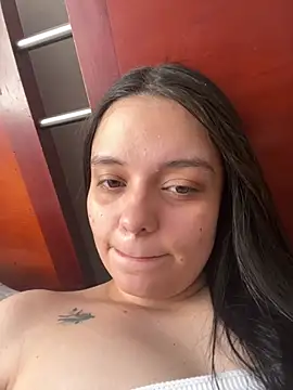 Selena Roa online show from March 19, 2026, 3:49 pm