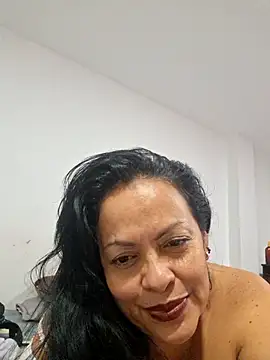 viviana-sexi online show from June 9, 2026, 11:16 pm