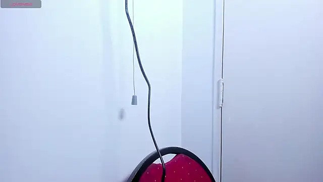 mirandaduboiss online show from March 26, 2026, 4:56 pm