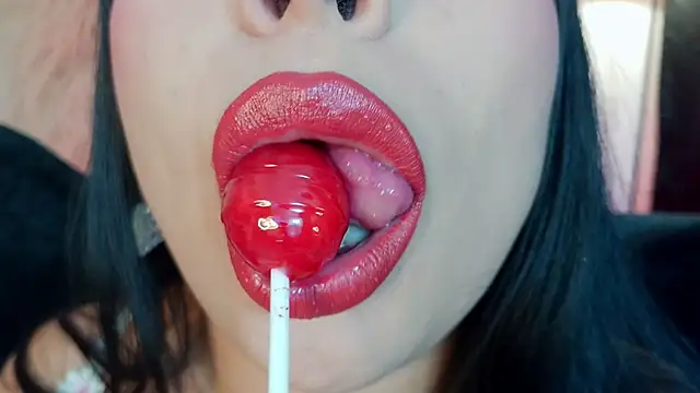 Snapshot of mia_roux1 chatting on February 25, 2026, 12:20 am mia roux1 online show from February 25, 2026, 12:20 am