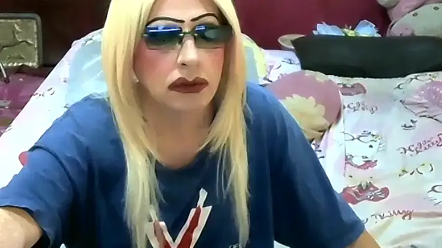 Snapshot of horni4luv chatting on February 4, 2026, 9:53 pm horni4luv online show from February 4, 2026, 9:53 pm