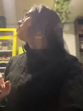 Chuchii05 online show from April 22, 2026, 4:04 am