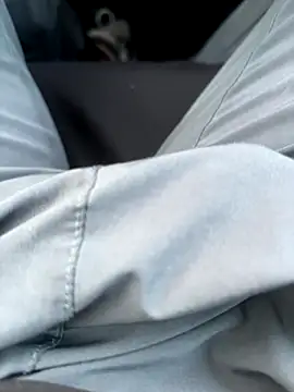 Rico1 1 online show from November 11, 2025, 7:52 am