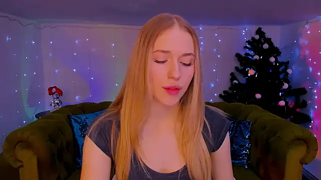 sassy cutie online show from December 21, 2025, 8:54 am