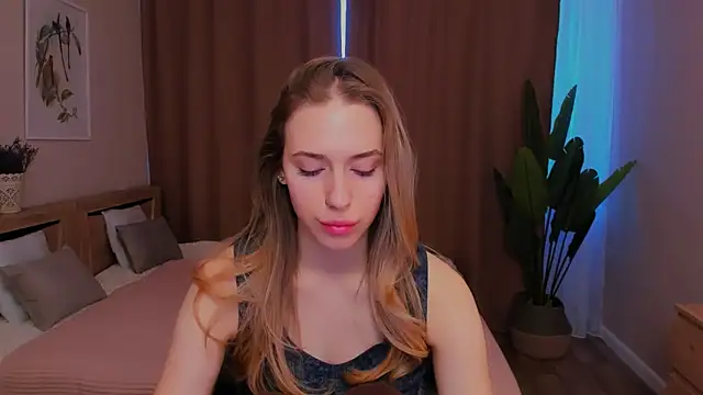 sassy cutie online show from February 9, 2026, 8:29 am