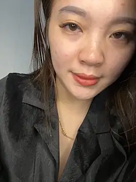 helo-kitty online show from November 3, 2025, 8:48 am