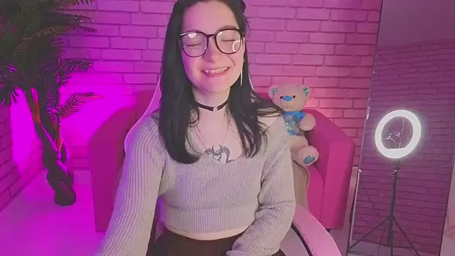 Linda Sweetiest online show from November 21, 2025, 1:48 am