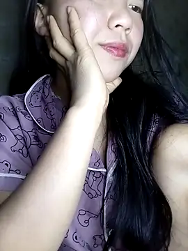 Quynhsumon online show from January 17, 2026, 3:28 pm