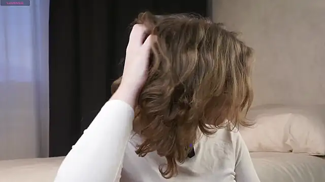 MelodyBaur online show from April 6, 2026, 12:06 pm