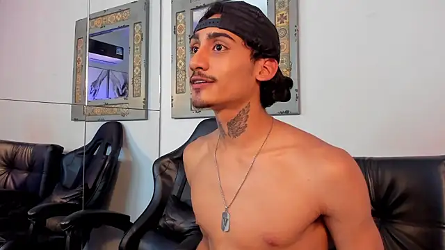 Mr Strike online show from October 23, 2025, 2:44 am