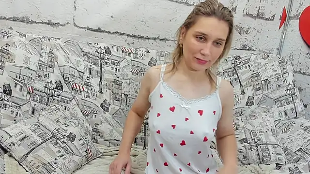 Tenderly Sophie online show from November 5, 2025, 1:16 am