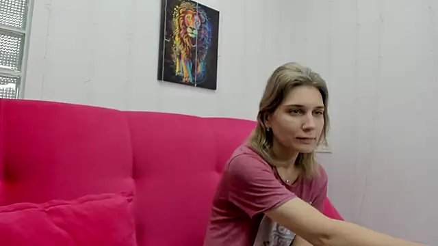 Tenderly Sophie online show from February 5, 2026, 1:21 am