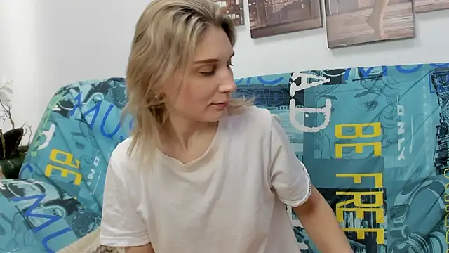 Tenderly Sophie online show from February 21, 2026, 1:17 am