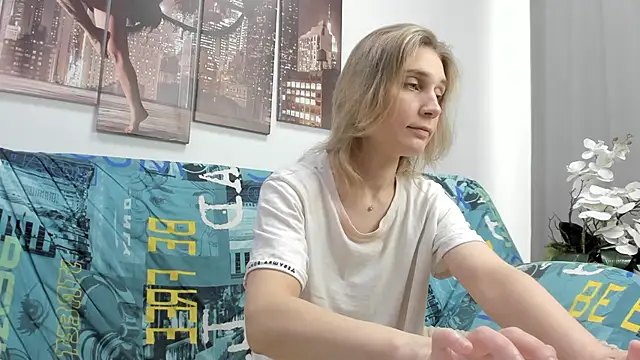 Tenderly Sophie online show from March 15, 2026, 1:33 am