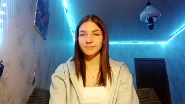 Snapshot of Beauty_miIa chatting on October 26, 2025, 6:03 pm Beauty miIa online show from October 26, 2025, 6:03 pm