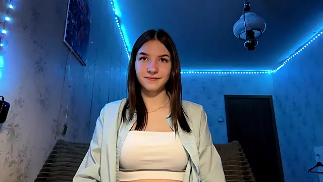 Snapshot of Beauty_miIa chatting on November 4, 2025, 3:11 pm Beauty miIa online show from November 4, 2025, 3:11 pm