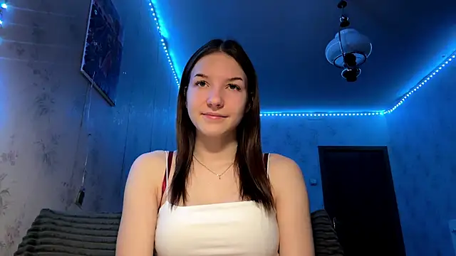 Snapshot of Beauty_miIa chatting on November 19, 2025, 3:23 pm Beauty miIa online show from November 19, 2025, 3:23 pm