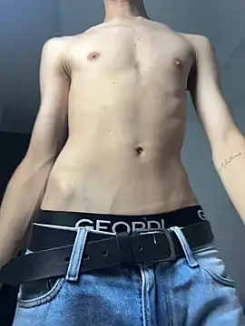 Dominic Thin  online show from June 8, 2026, 7:25 pm
