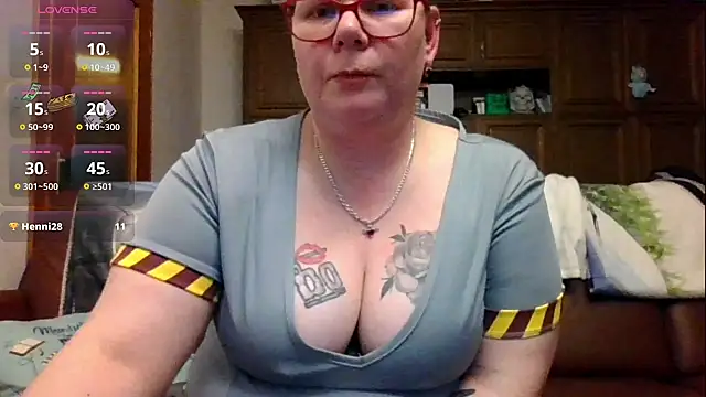 Snapshot of Kleinesluder-nrw chatting on February 28, 2026, 8:21 pm Kleinesluder-nrw online show from February 28, 2026, 8:21 pm