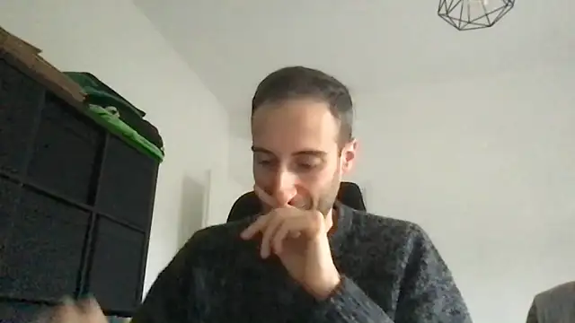 LukaShyGuy online show from December 16, 2025, 1:05 pm