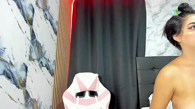 Scarlet DLuce online show from January 7, 2026, 9:01 am