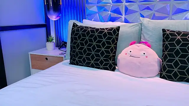 AdelineJhones online show from April 10, 2026, 2:22 pm