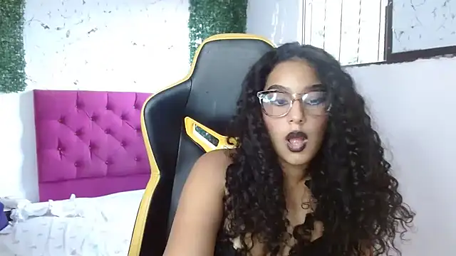 emily stars1 online show from January 13, 2026, 9:42 pm