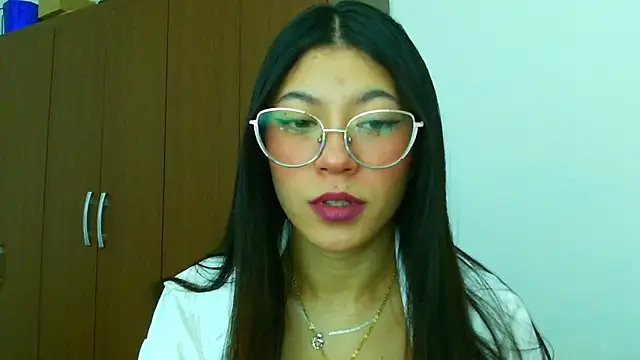 LissyM online show from November 5, 2025, 3:45 pm