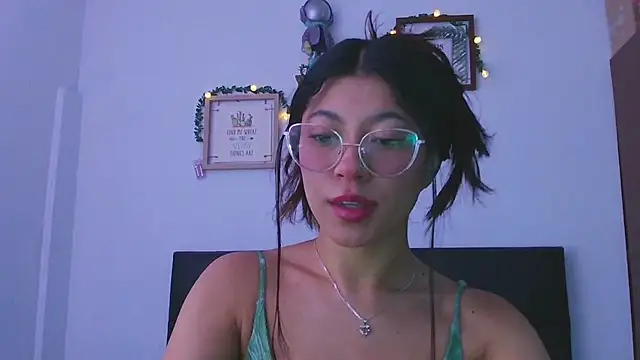 LissyM online show from December 1, 2025, 12:21 pm