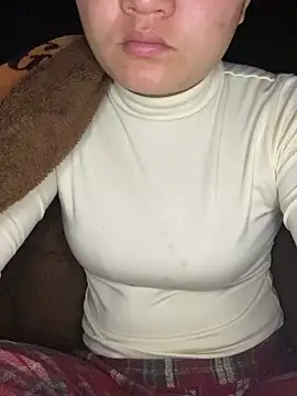 Snapshot of kimyonon chatting on February 9, 2026, 7:29 pm kimyonon online show from February 9, 2026, 7:29 pm